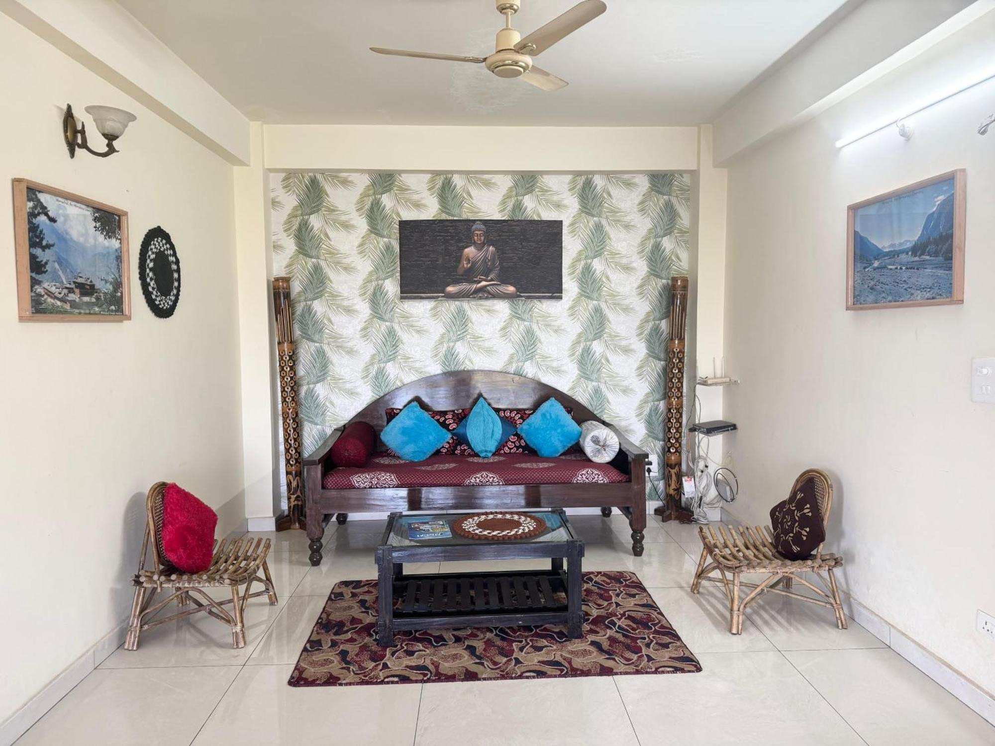 The Auriga 3Bhk Fully Entair Villa With Bonfire In Kasauli I Pvt Stay I Open Air Terrace I Kitchen Livingroom I Lawn Bonfire I Gaming Zone Exterior photo