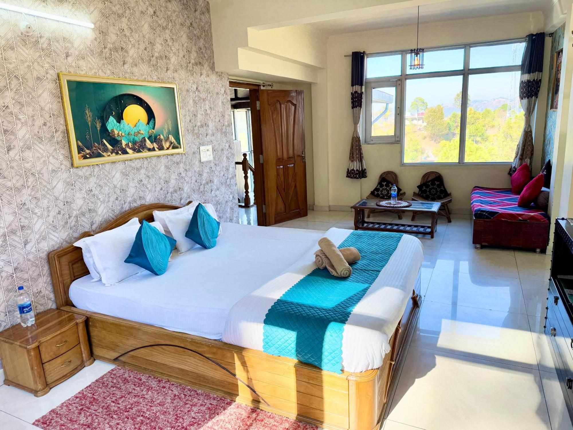 The Auriga 3Bhk Fully Entair Villa With Bonfire In Kasauli I Pvt Stay I Open Air Terrace I Kitchen Livingroom I Lawn Bonfire I Gaming Zone Exterior photo