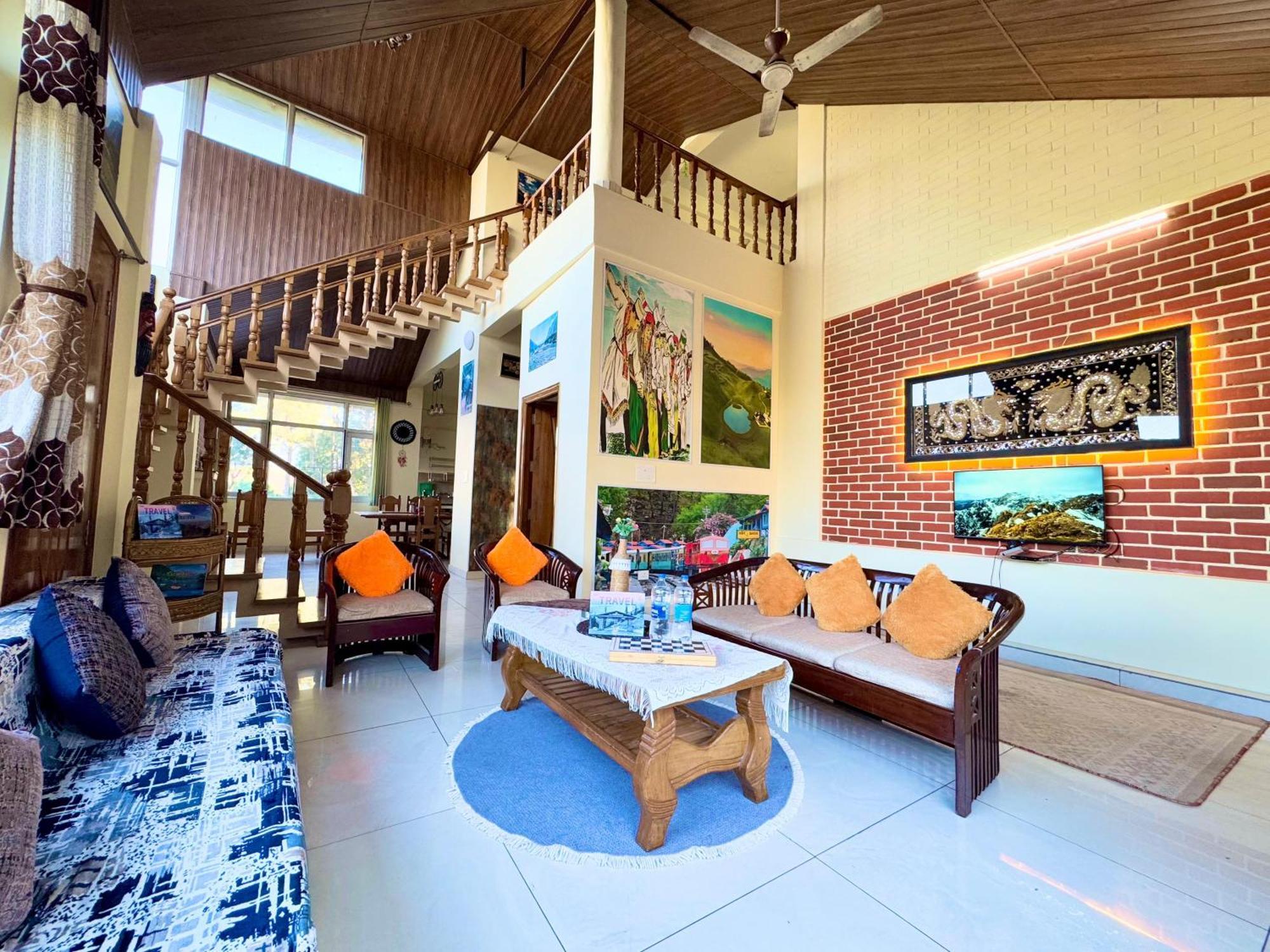 The Auriga 3Bhk Fully Entair Villa With Bonfire In Kasauli I Pvt Stay I Open Air Terrace I Kitchen Livingroom I Lawn Bonfire I Gaming Zone Exterior photo