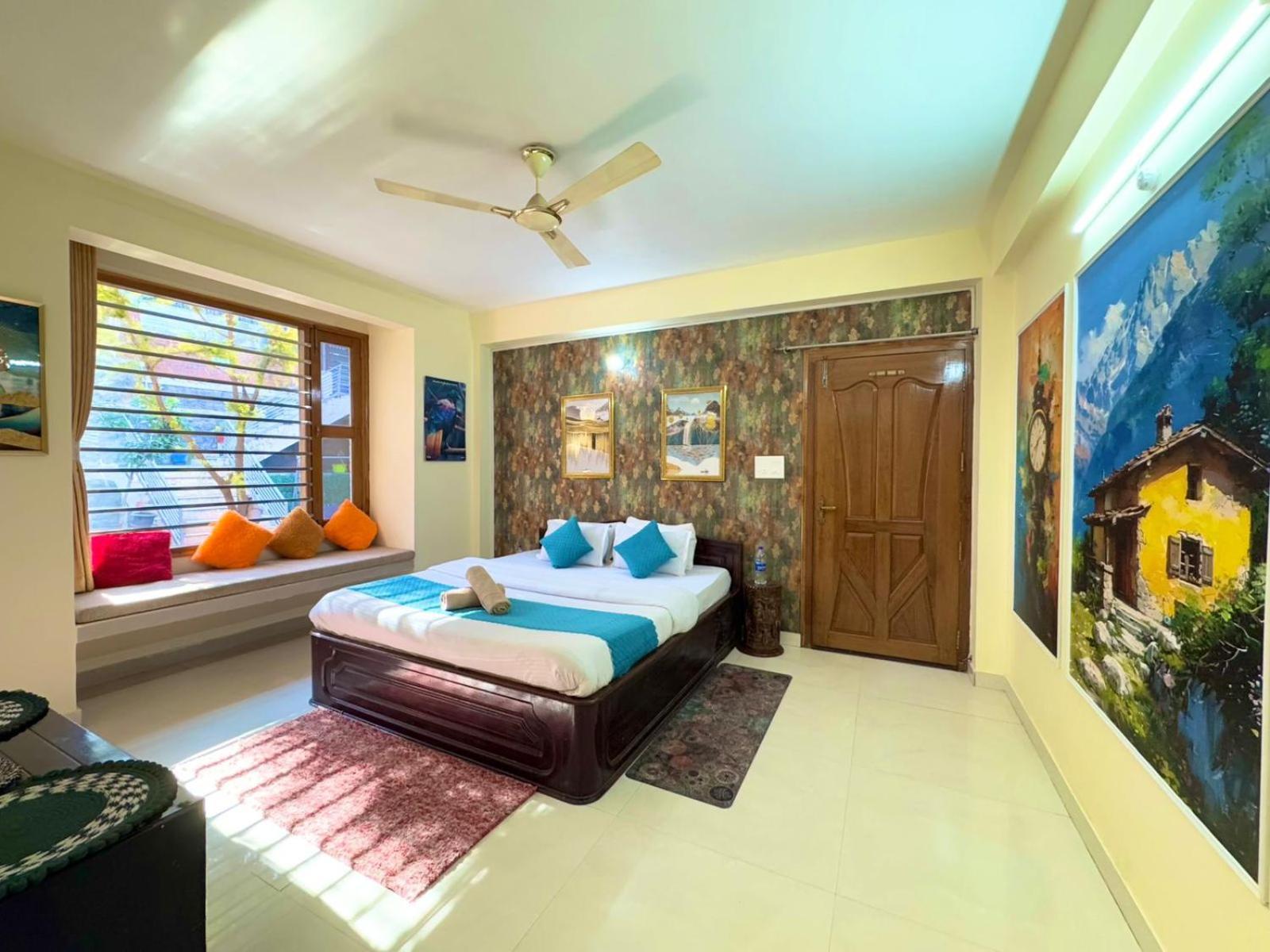 The Auriga 3Bhk Fully Entair Villa With Bonfire In Kasauli I Pvt Stay I Open Air Terrace I Kitchen Livingroom I Lawn Bonfire I Gaming Zone Exterior photo
