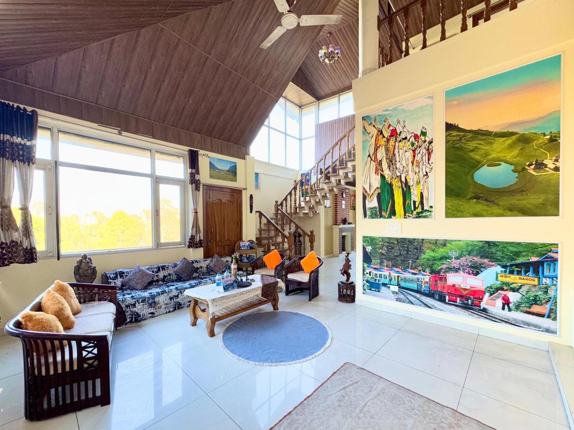 The Auriga 3Bhk Fully Entair Villa With Bonfire In Kasauli I Pvt Stay I Open Air Terrace I Kitchen Livingroom I Lawn Bonfire I Gaming Zone Exterior photo